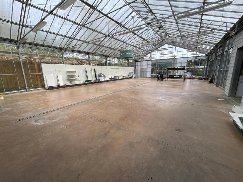 Entrepôt - 1 000 m²