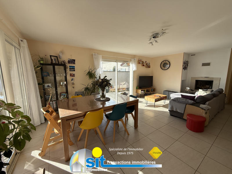 Maison - 122 m² - 5 pièces