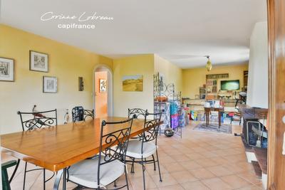 Villa - 160 m² - 6 pièces