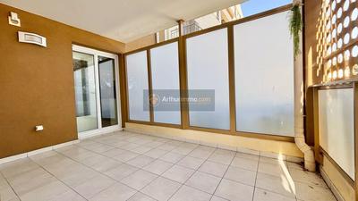 Appartement - 75 m² - 3 pièces