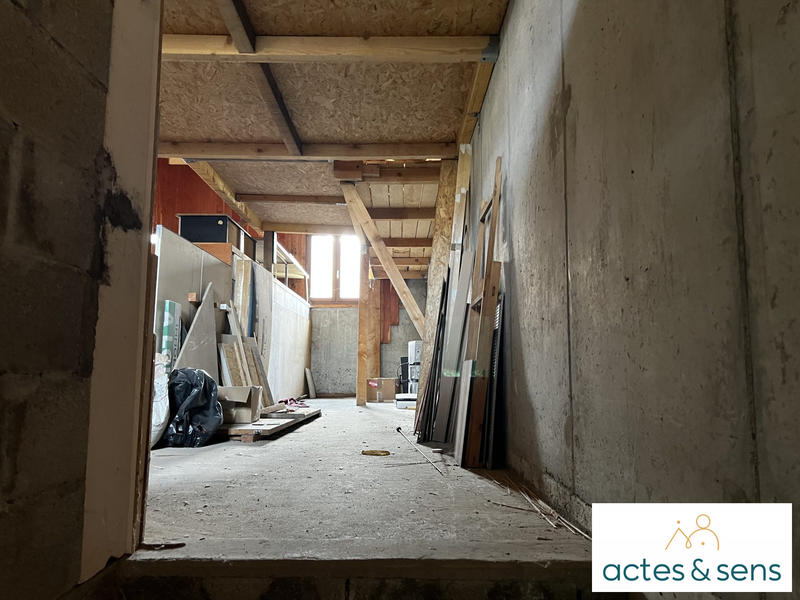Entrepôt - 144 m²