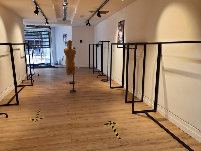 Local commercial - 305 m²