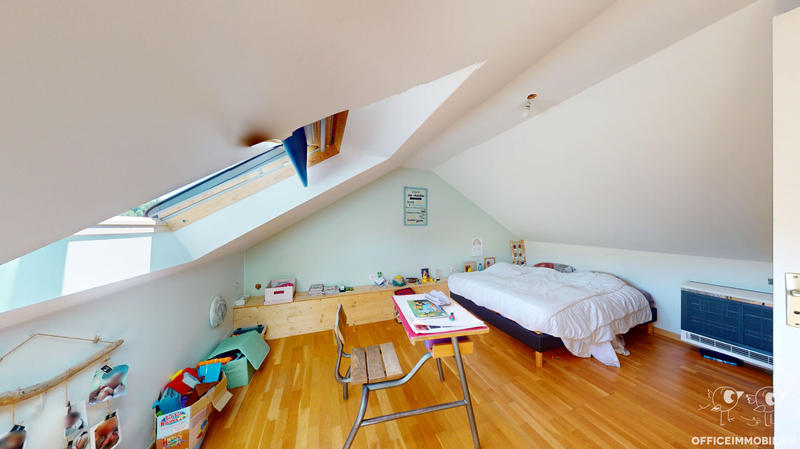 Maison - 143 m² - 6 pièces