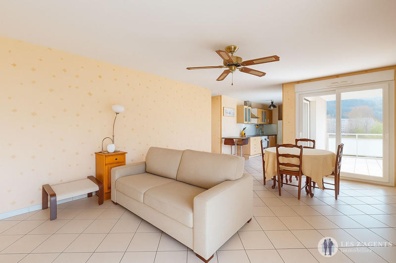 Appartement - 82 m² - 4 pièces