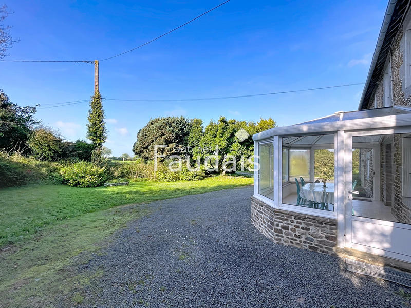 Maison - 128 m² - 8 pièces