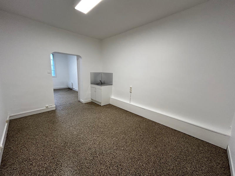 Local commercial - 32 m² - 2 pièces