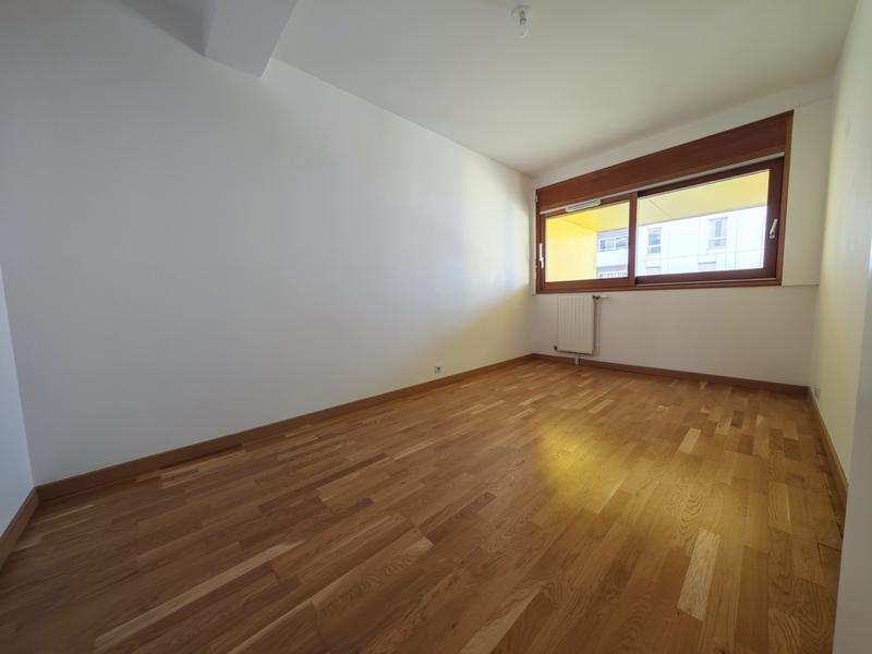Duplex - 93 m² - 5 pièces