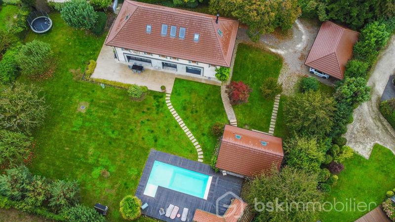 Maison de maîtres - 373 m² - 8 pièces