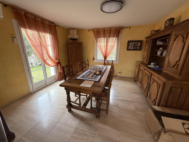 Maison - 185 m² - 7 pièces