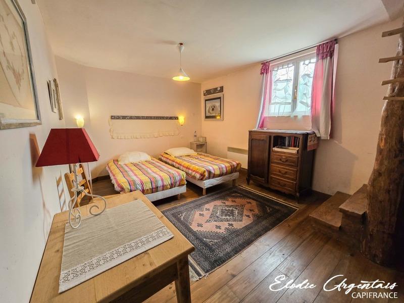 Châlet - 206 m² - 8 pièces