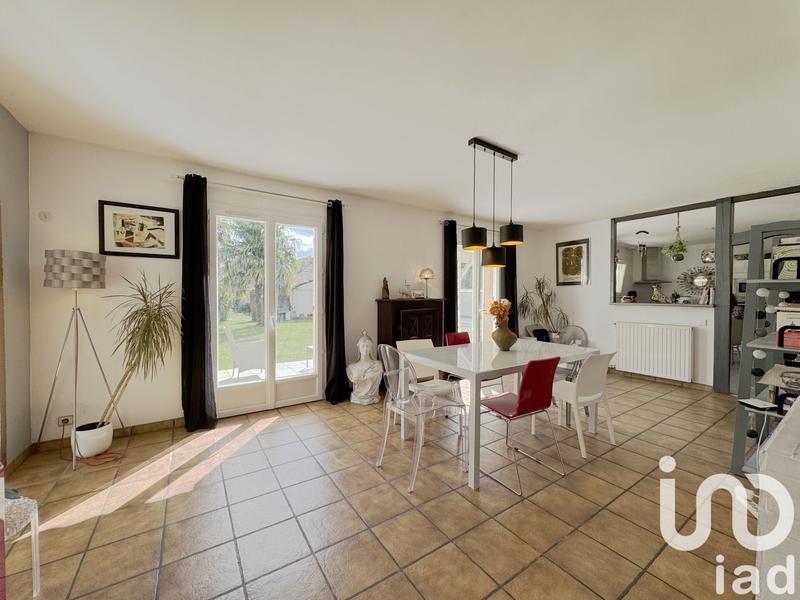 Maison - 176 m² - 9 pièces