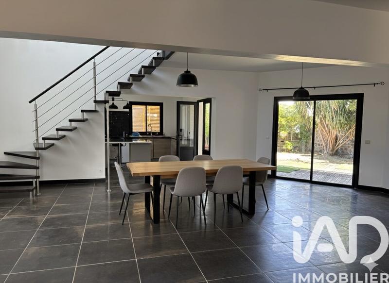 Maison - 160 m² - 5 pièces