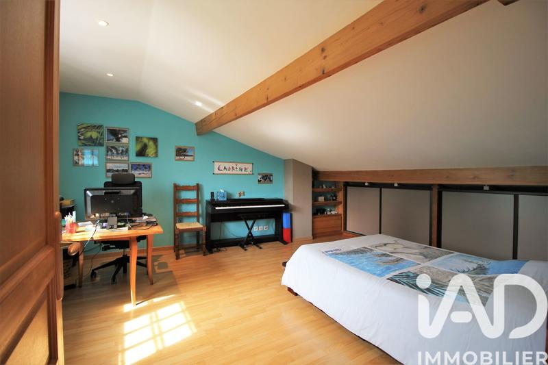 Maison - 197 m² - 7 pièces