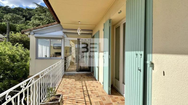 Villa - 195 m² - 8 pièces