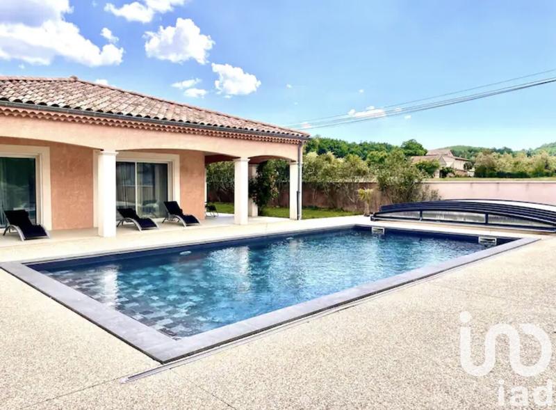 Maison - 170 m² - 6 pièces