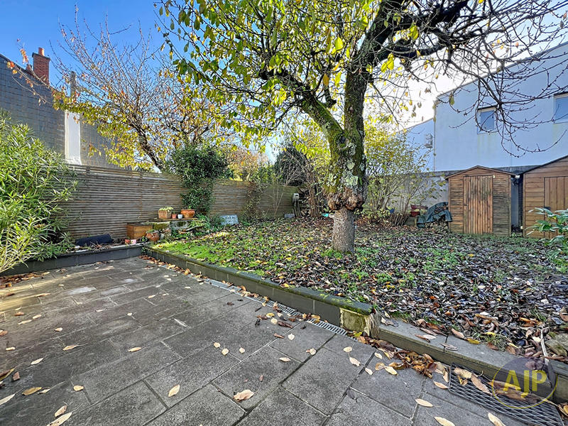 Maison - 85 m² - 5 pièces