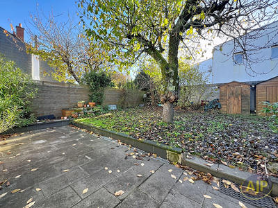 Maison - 85 m² - 5 pièces