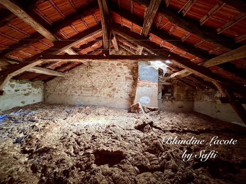 Maison - 207 m² - 8 pièces