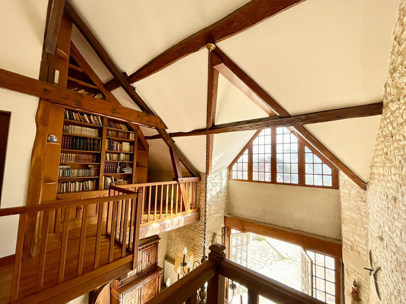 Demeure - 236 m² - 11 pièces