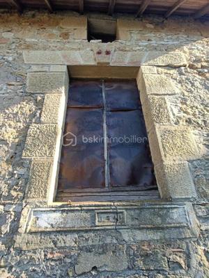 Corps de ferme - 132 m² - 3 pièces