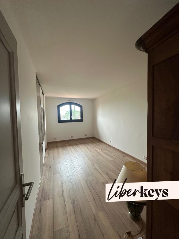 Maison d'architecte - 209 m² - 7 pièces