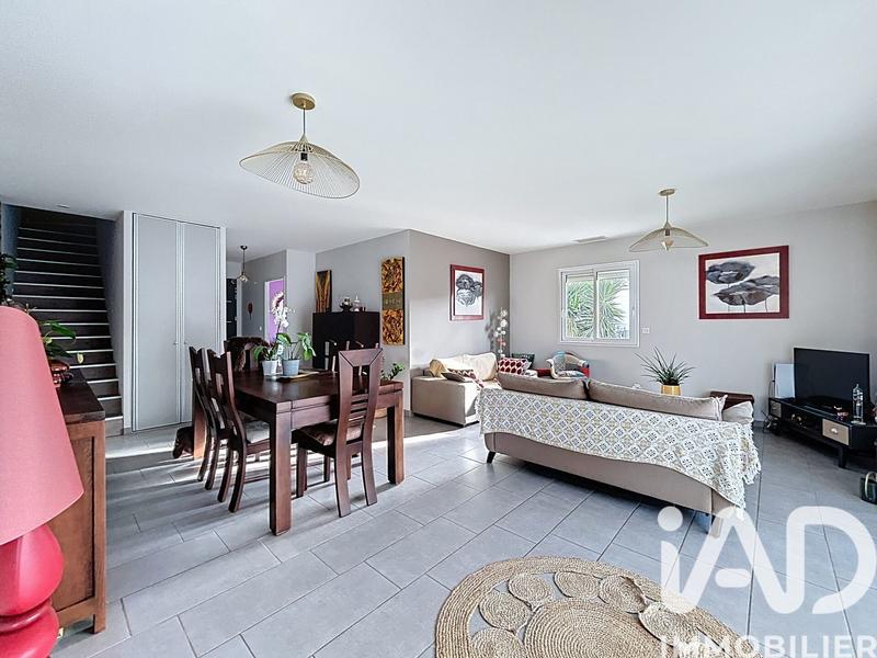 Maison - 110 m² - 4 pièces