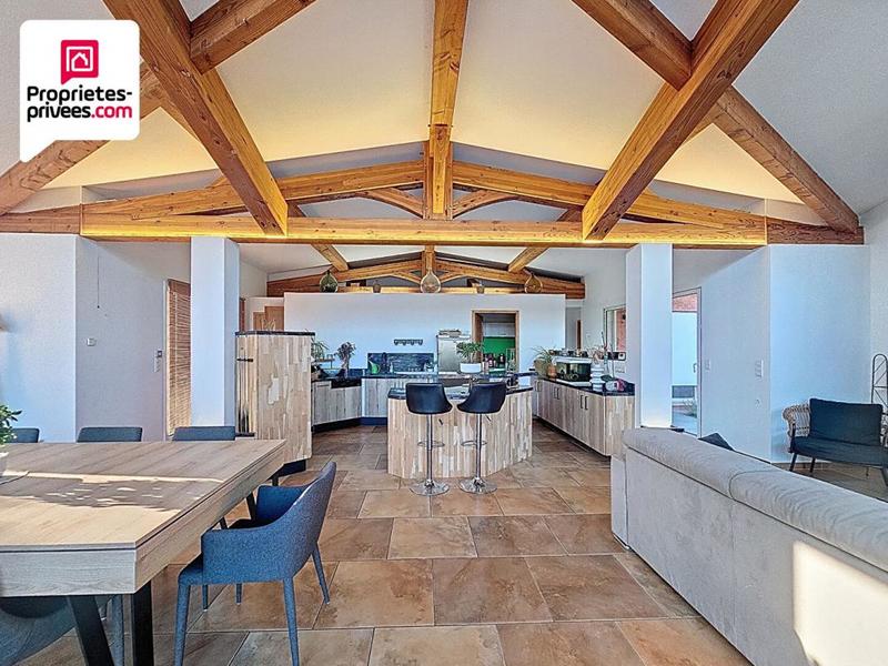 Demeure - 147 m² - 5 pièces