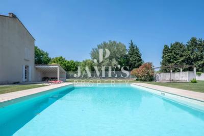 Maison - 350 m² - 8 pièces