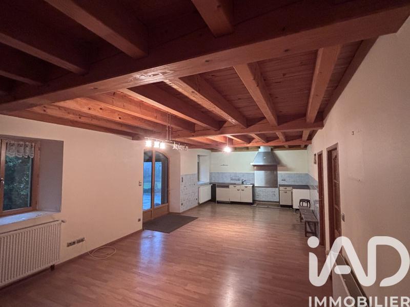 Maison - 212 m² - 4 pièces