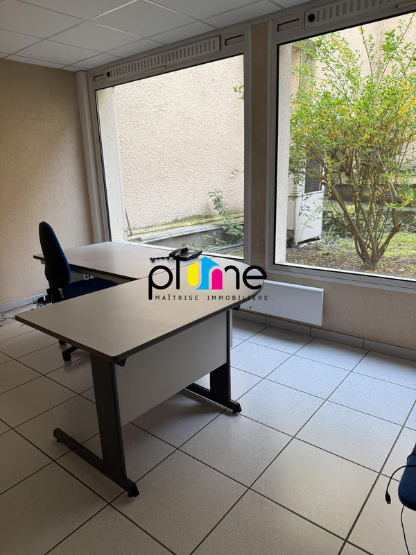 Bureau - 400 m²
