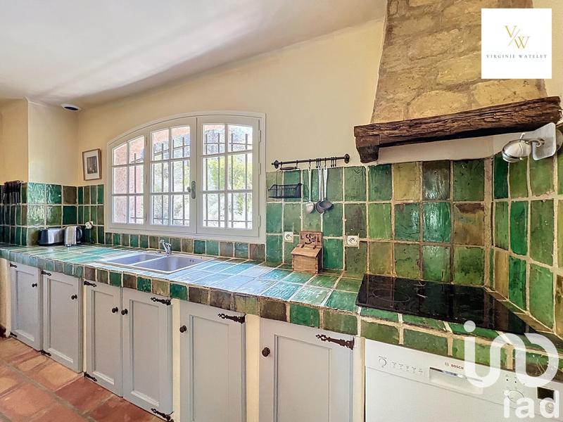 Maison - 274 m² - 10 pièces