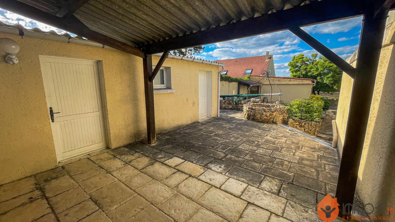 Maison - 295 m² - 9 pièces