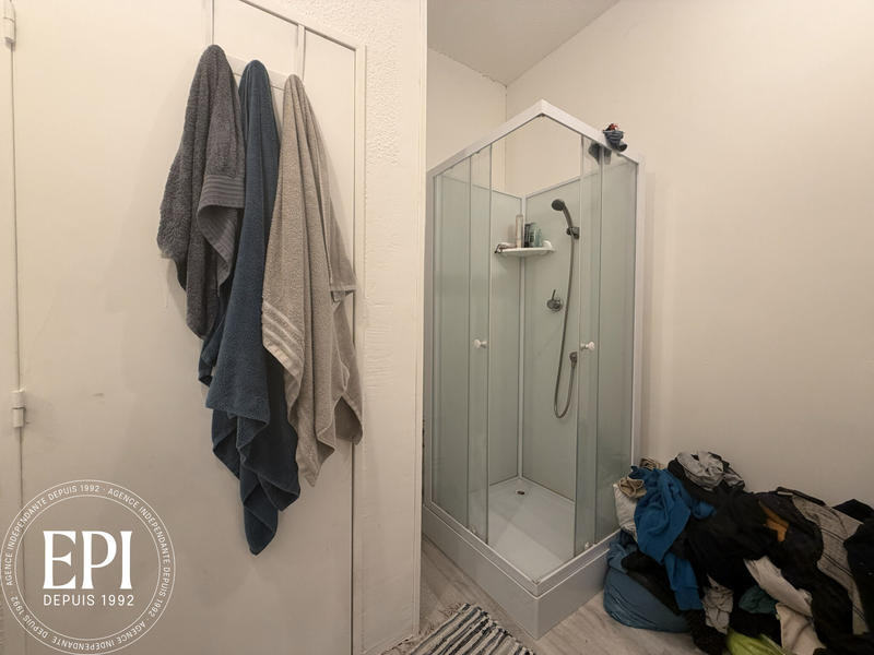 Local commercial - 588 m²