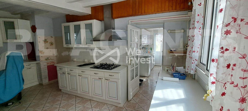 Maison - 137 m² - 6 pièces