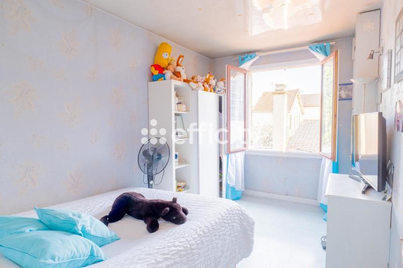 Maison - 205 m² - 7 pièces