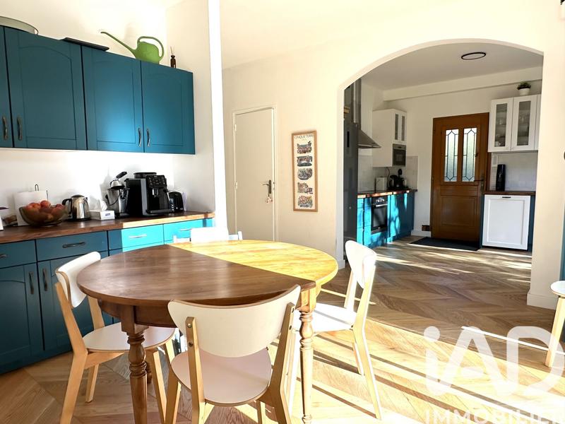 Maison - 181 m² - 8 pièces