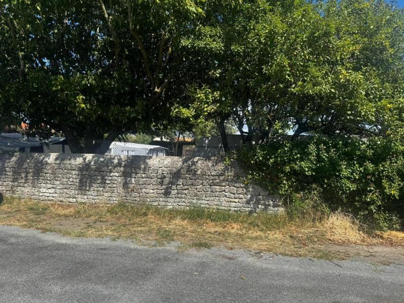 Terrain constructible - 700 m²