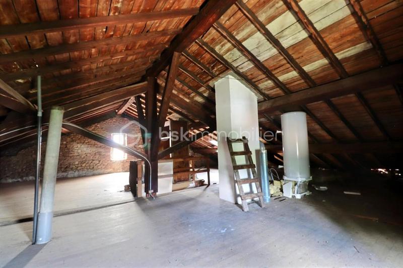 Maison de ville - 196 m² - 9 pièces