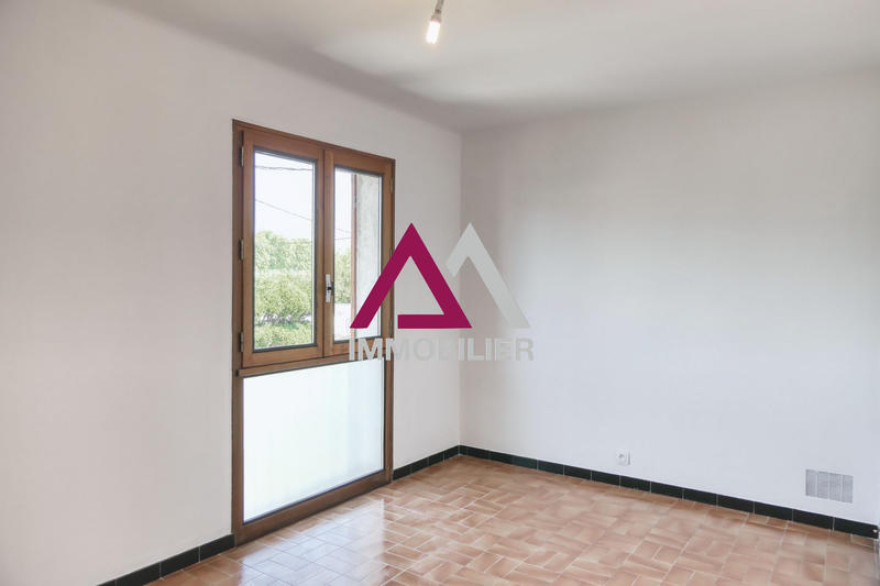 Villa - 90 m² - 5 pièces