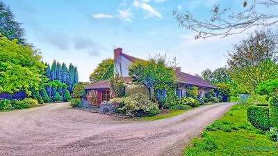 Maison ancienne - 278 m² - 9 pièces