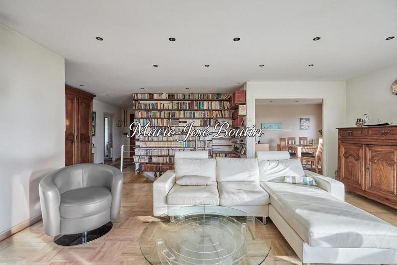 Maison d'architecte - 215 m² - 7 pièces