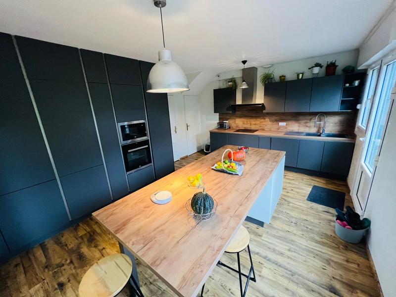 Maison - 135 m² - 6 pièces