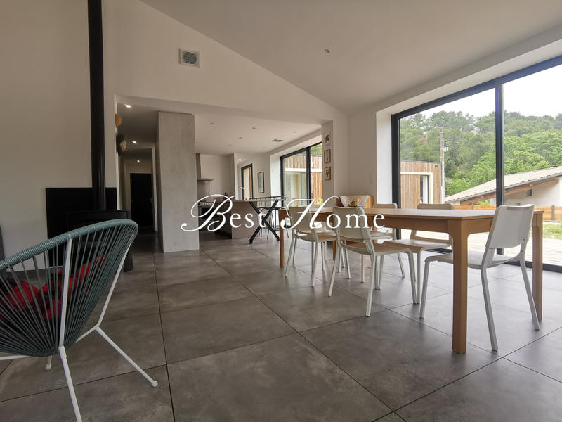 Maison - 156 m² - 5 pièces