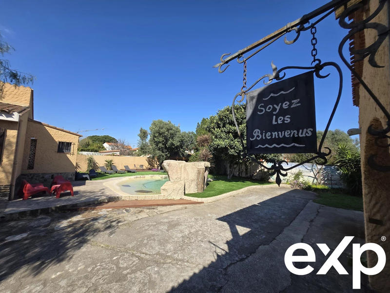 Mas - 536 m² - 16 pièces