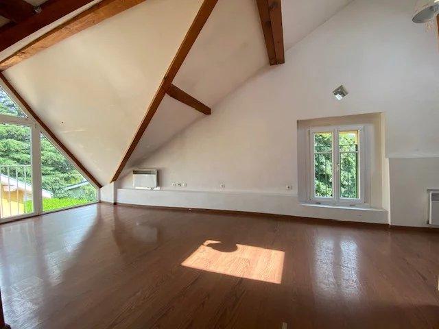 Appartement - 125 m² - 6 pièces