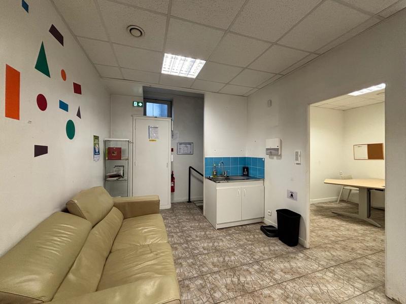 Local commercial - 140 m²