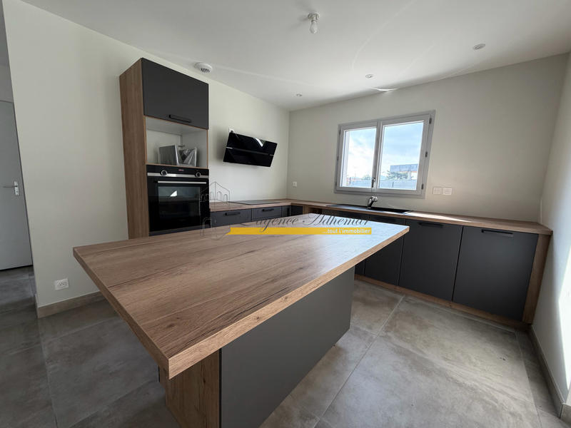 Maison - 121 m² - 4 pièces