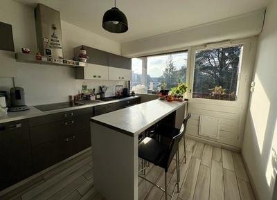 Appartement - 77 m² - 4 pièces