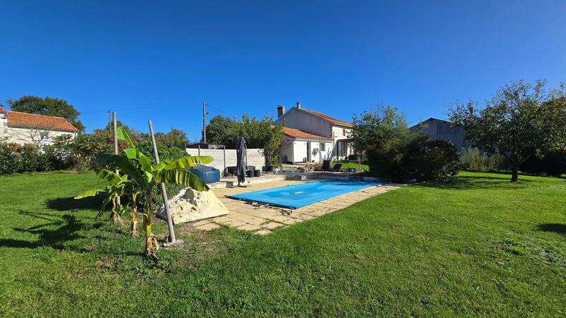 Maison - 150 m² - 4 pièces