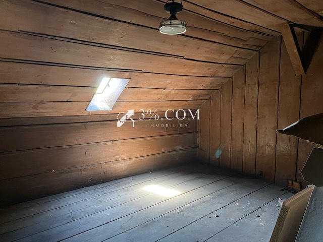 Immeuble - 147 m² - 6 pièces